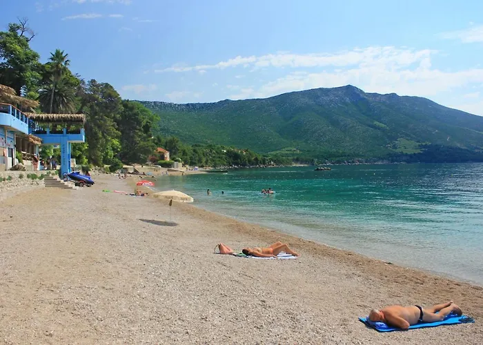 Apartment With Parking Space Orebic, Peljesac - 10090 *